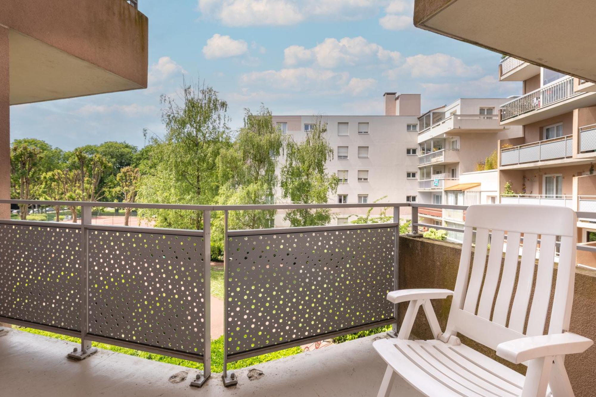 Appartement Proche Disneyland & Paris - 20 Minutes - Proche Gare Rer ノワジエル エクステリア 写真